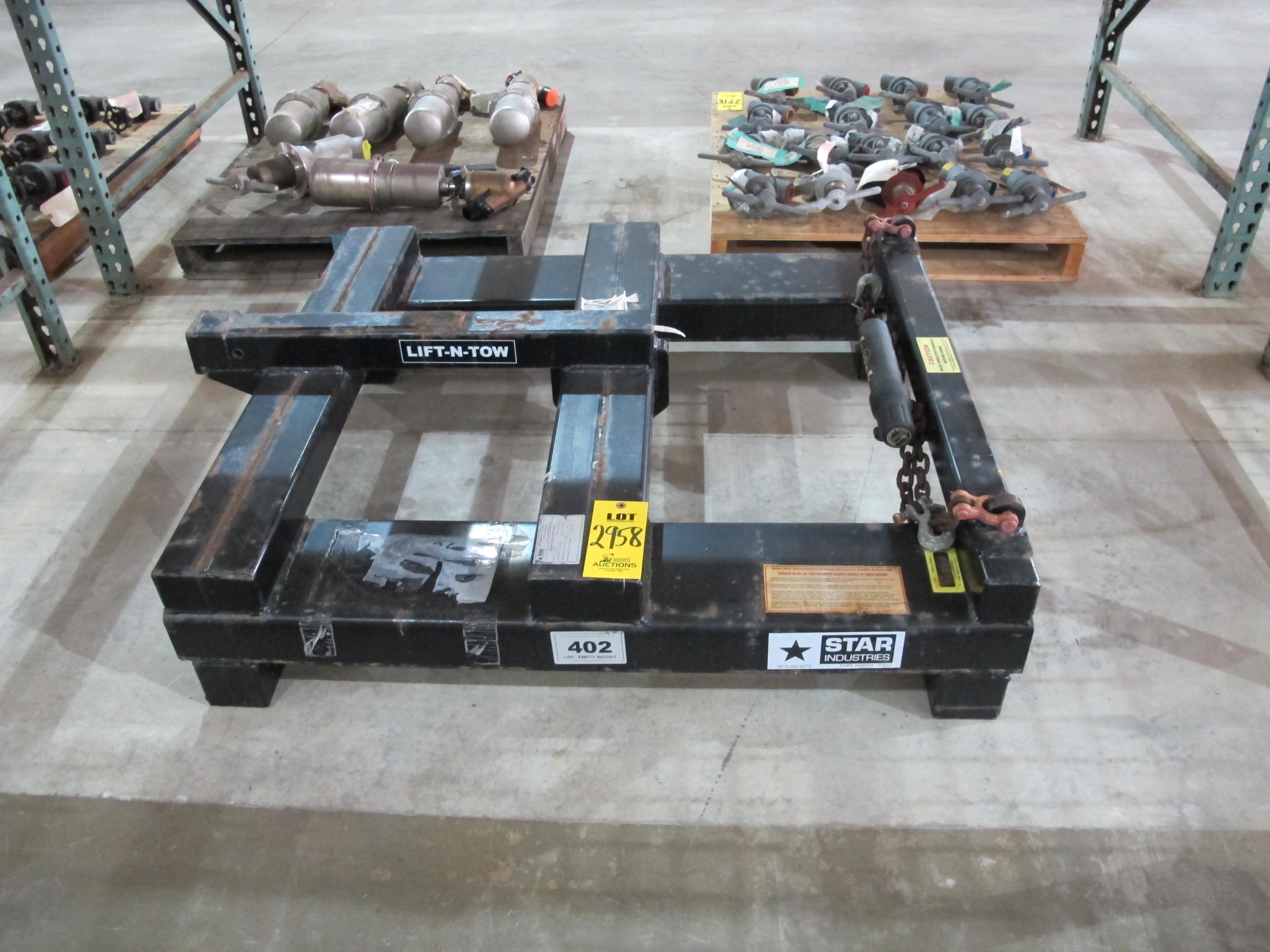 SUPER DUTY LIFT-IN-TOW MODEL # 1395B (W-51) LOADING & HANDLING FEE $15-